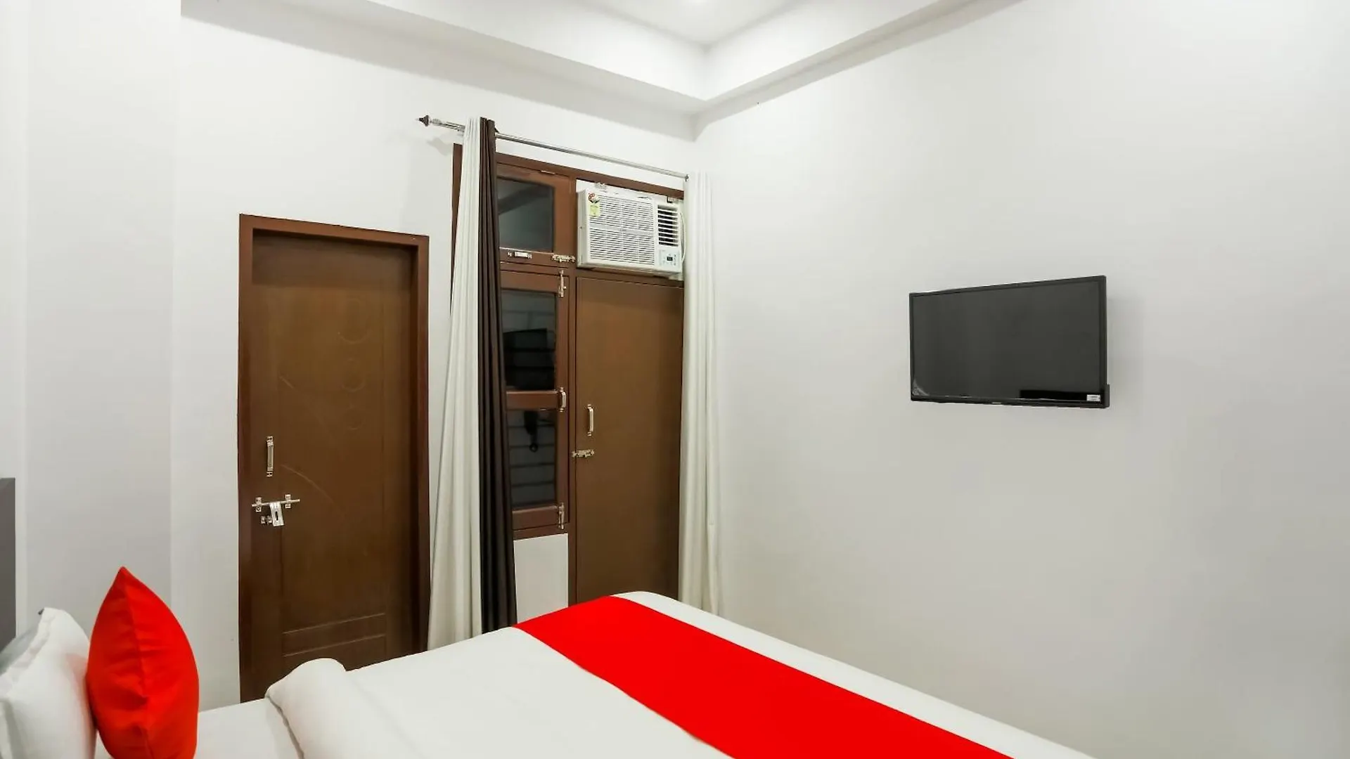 Hotel O Coco Tree Gurgaon